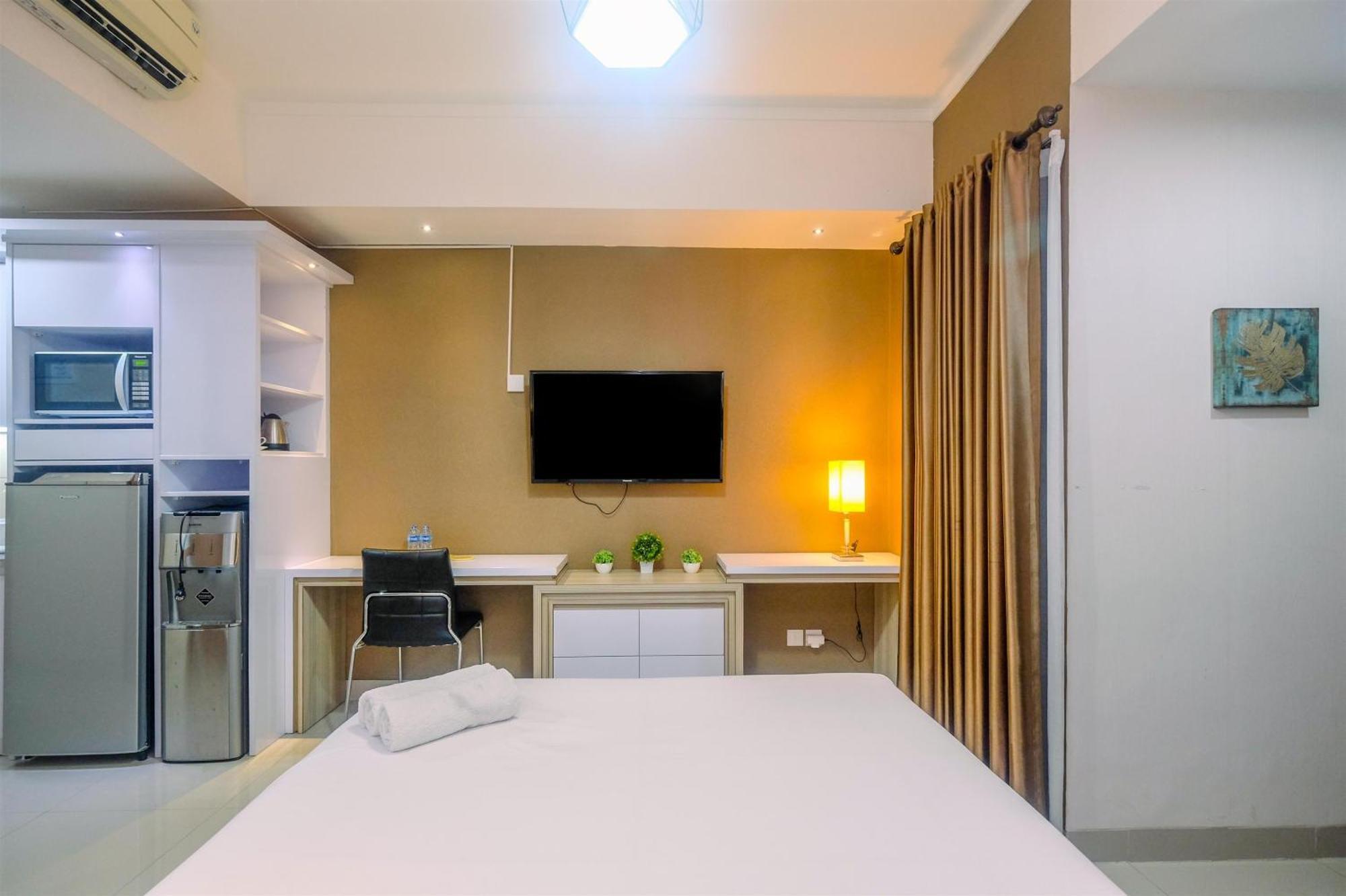 Apartemen Fully Furnished With Luxury Design The Oasis By Travelio Cikarang